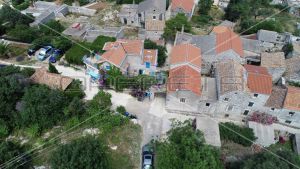 Stone house (96m2) on 3 floors from the 19th century in the settlement Ugrinići, Island of Pašman. 3
