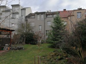 Prodej bytu po rekonstrukci s krásnou zahradou v Plzni, příp. výměna za RD 12