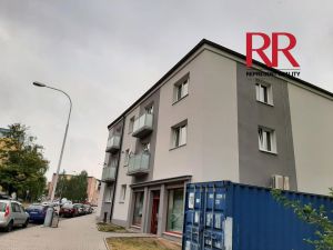 Prodej bytu 2+1 54 m2 v cihlovém domě v Plzni Skvrňany 10