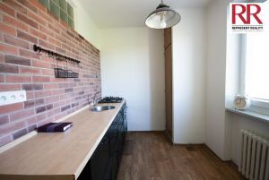 Prodej bytu 2+1 54 m2 v cihlovém domě v Plzni Skvrňany 1