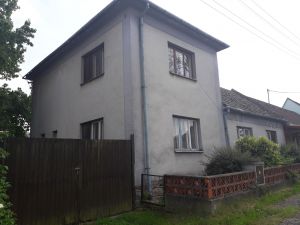 Prodej domu v obci Čáslavice  1