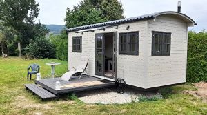 MARINGOTKA S VÝTAHOVOU POSTELÍ – TINY HOUSE 2