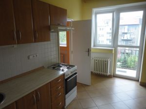 Pronájem 3+1, ulice Merhautova, Černá Pole, 80 m2, balkon, komora 1