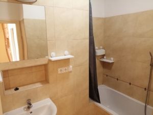 Pronájem 3+1, ulice Merhautova, Černá Pole, 80 m2, balkon, komora 6