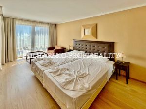 Bulharsko-Barcelo Royal Beach , Slun.pob. 1kk 8