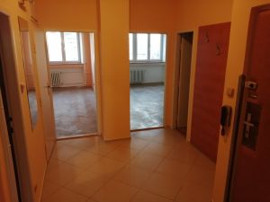 Pronájem 3,5+1, ul. Bratislavská (u Úrazové nemocnice), 95 m2, balkon, komora 8