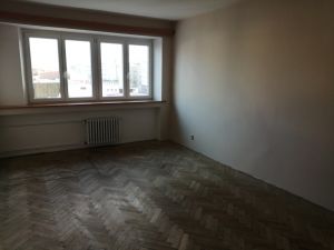 Pronájem 3,5+1, ul. Bratislavská (u Úrazové nemocnice), 95 m2, balkon, komora 3