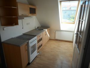 ŘRD se 3 byty s výhledem na Pražský hrad 10