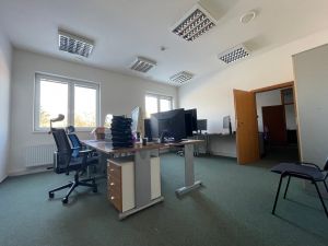 Pronájem areálu 3000 m² 6