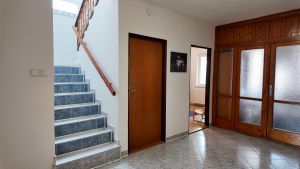 Prodej rodinného domu se zahradou a garáží – Lednice 5