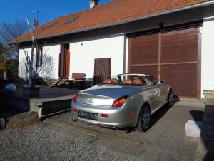 PRODÁM SAMOSTATNĚ STOJÍCÍ RODINNÝ DŮM 12