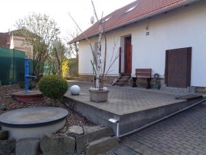 PRODÁM SAMOSTATNĚ STOJÍCÍ RODINNÝ DŮM 8
