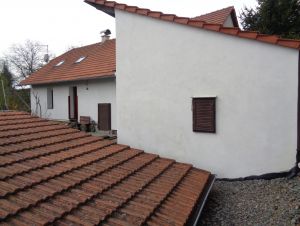 PRODÁM SAMOSTATNĚ STOJÍCÍ RODINNÝ DŮM 4